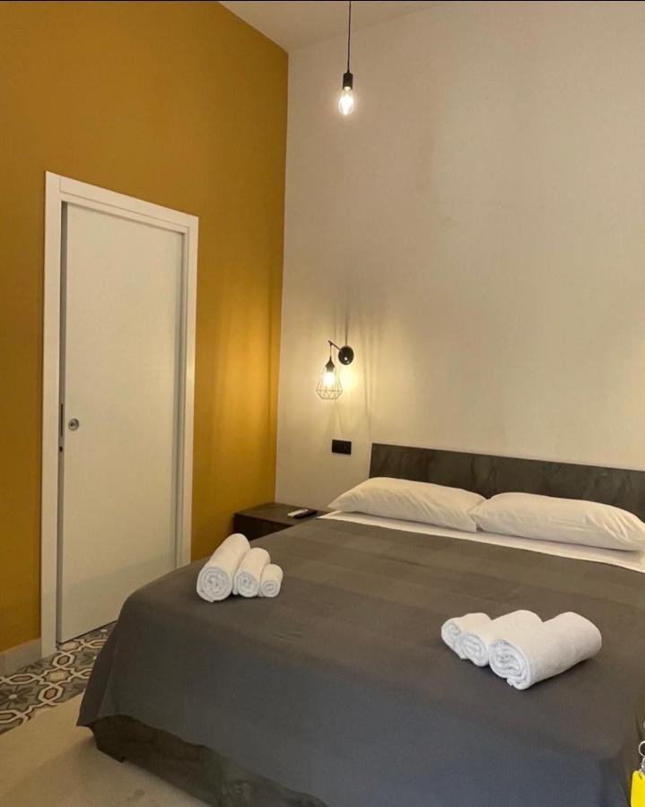 نابولي B&B Vittoria المظهر الخارجي الصورة