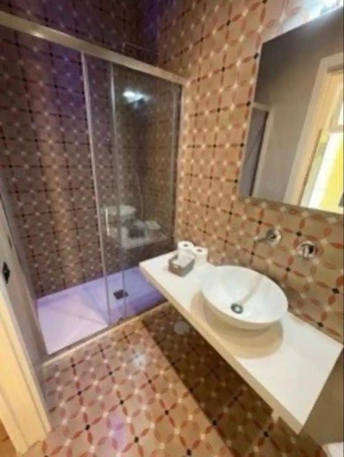 نابولي B&B Vittoria المظهر الخارجي الصورة